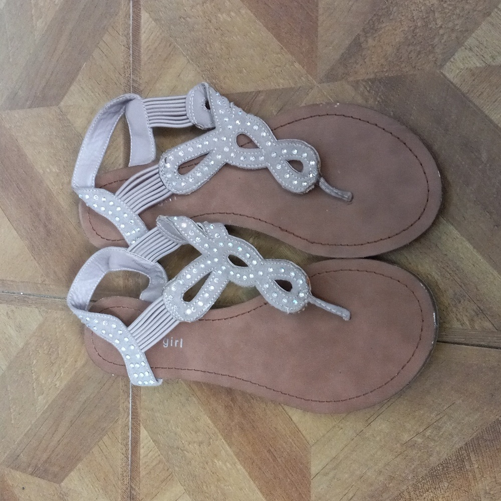 Madden Girl Twirl sandals